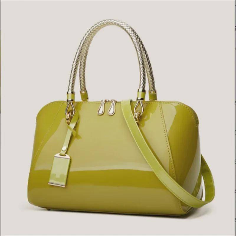 Glänzende Brauttaschen: Europäische und amerikanische All-Match-Handtaschen aus Lackleder – strukturierte Umhängetaschen für Damen von Joom DACH