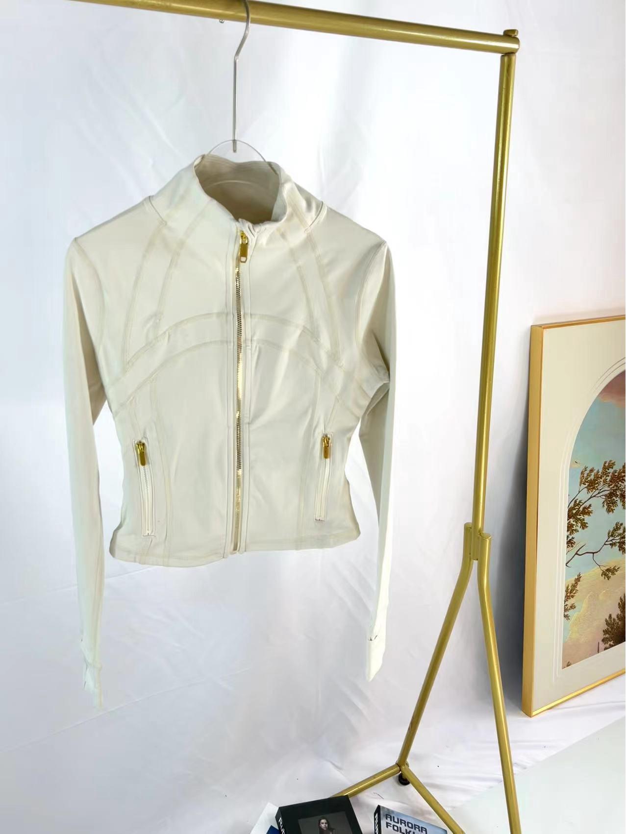 Gold Label Stehkragen Kurzmantel - Damen Slim Fit Sportjacke von Lulu Swiff S von Joom DACH