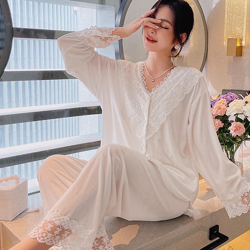 Goldener Samt-Pyjama für Damen, dünner, langärmeliger Pyjama mit Spitzenbedruckung für Damen, Frühling und Herbst, süßer Homewear-Pyjama 2XL weiß von Joom DACH