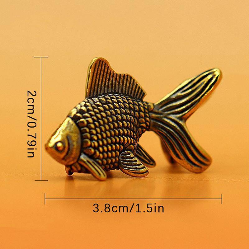 Goldfisch Figuren Retro Messing Glückstier Statue Ornament Heimdeko Schreibtischdekoration Kreatives Handwerk Niedliche Geschenke Goldfisch Figuren Retro Messing Glückstier Statue Ornament Heimdeko Schreibtischdekoration Kreatives Handwerk Niedliche Geschenke von Joom DACH