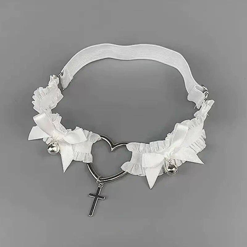Gothic Spitze Strumpfband Gürtel Herz Schleife Kreuz Anhänger Bein Strumpfbänder Schwarz Weiß Gummiband Cosplay Bein Harness weiß von Joom DACH