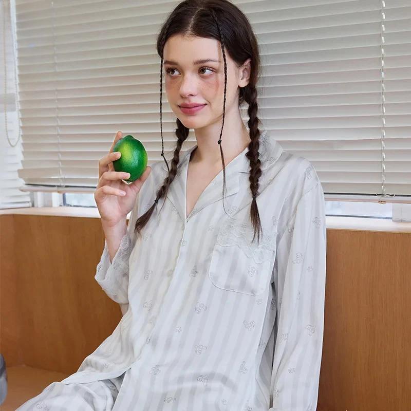 Grau Gestreiftes Mädchen Bären-Druck Spitze Langarm Eis-Seide Damen Hauskleidung Pyjama-Set Simulierte Seide XL weiß von Joom DACH