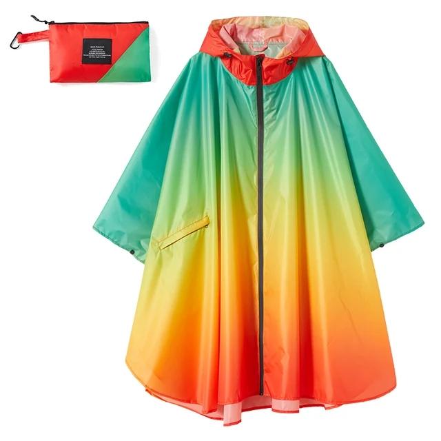 Große Größe Damen Regenmantel mit Farbverlauf Leichter Regenmantel Poncho Damen Wasserdichter Umhang Regenmäntel Erwachsene Bunte Regenbekleidung von Joom DACH