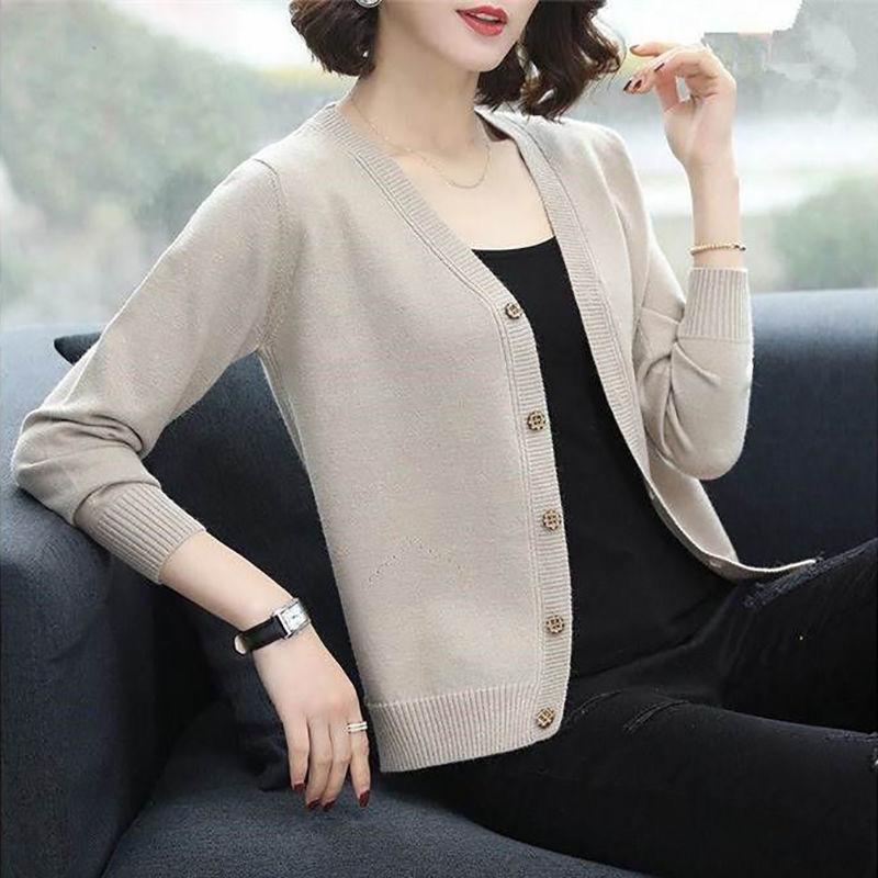Große Größe Frühling und Herbst Damen Koreanische Version der Top Loose V-Ausschnitt Strickjacke Pullover Kurzer Abschnitt von A Hundred Strickpullover Jacke L khaki Große Größe Frühling und Herbst Damen Koreanische Version der Top Loose V-Ausschnitt Strickjacke Pullover Kurzer Abschnitt von A Hundred Strickpullover Jacke L khaki von Joom DACH