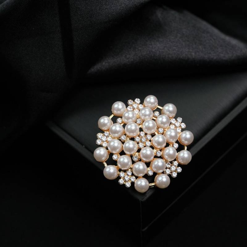 Große Perlen- & Diamantbrosche für Damen, Elegante Korsage- & Mantel-Accessoire von Joom DACH