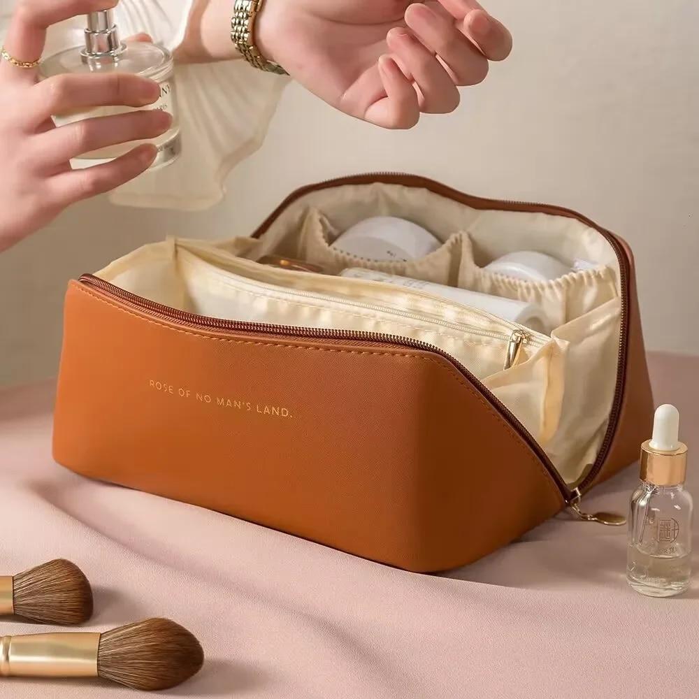 Große Reise-Kosmetiktasche für Damen, Leder, Make-up-Organizer, Damen-Kulturbeutel, Make-up-Tasche, Aufbewahrungstasche, luxuriöse Damen-Box dunkelbraune von Joom DACH