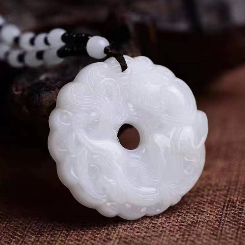 Grüne Jade Handgeschnitzte Halskette mit hohlem Drachenanhänger aus Jade, chinesisches Amulett, Glückskette für Frauen und Männer, Schmuckgeschenk von Joom DACH