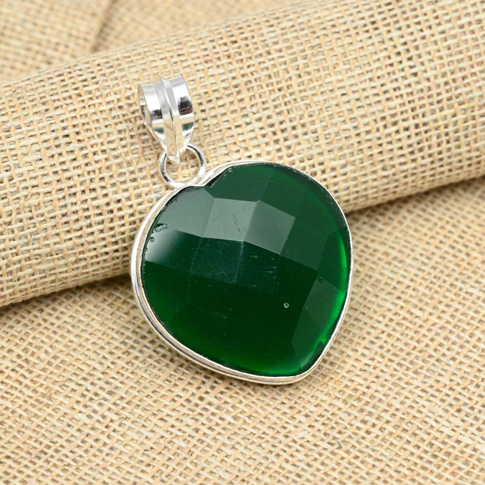 Grüner Onyx-Edelstein, handgefertigt, massiver 925er-Sterlingsilber, fantastischer Schmuckanhänger 1.96 Inches grün von Joom DACH