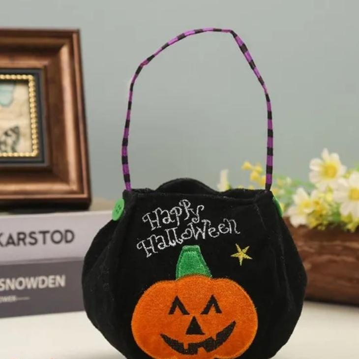 Halloween tragbare Kürbistasche Süßes oder Saures Kinder Süßigkeitentasche Happy Halloween Day Geschenk Kürbis Rucksack Umhängetasche von Joom DACH
