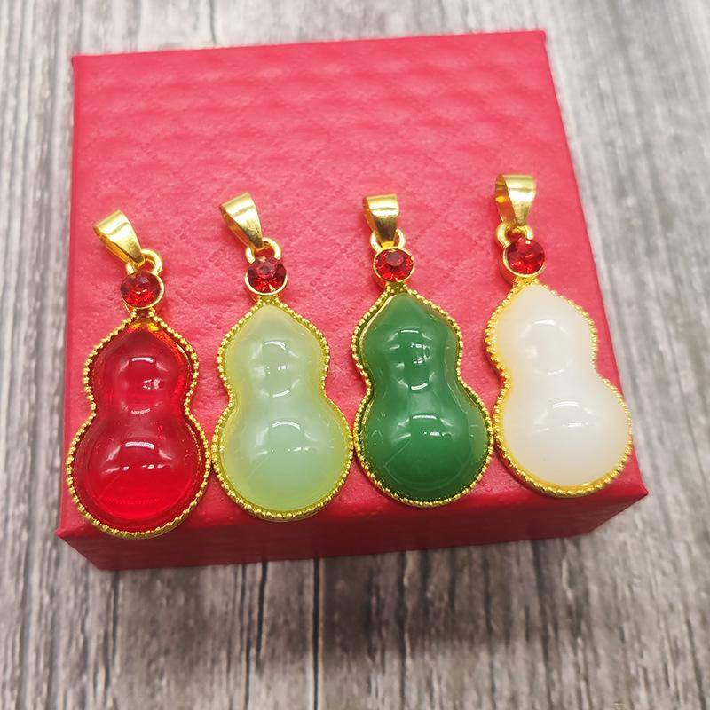 Halskette mit Guanyin-Buddha-Anhänger aus Jade mit Goldeinlage – Ethno-Stil für Damen und Herren Dark Green von Joom DACH
