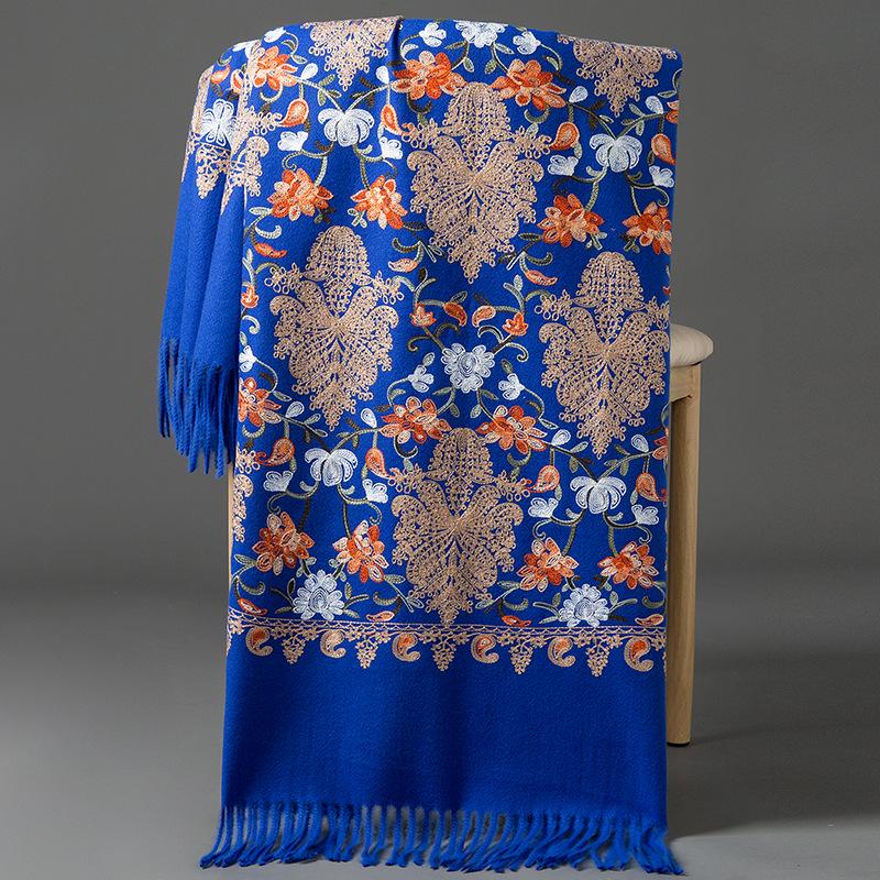 Handgefertigter Schal/Schal aus rotem Kaschmir mit Blumenstickerei aus Nepal für Damen 200cm von Joom DACH