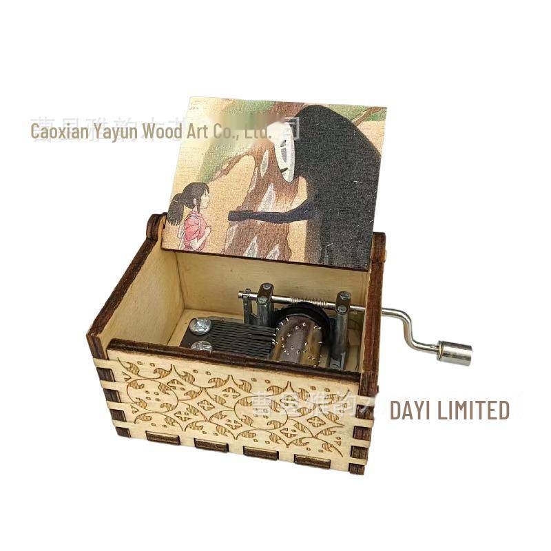 Handgekurbelte 18-Ton-Spieluhr aus Holz „Chihiros Reise ins Zauberland“ – Anime-Accessoire von Joom DACH