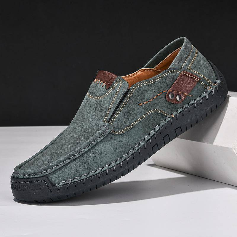 Handgemachte Leder Herrenschuhe Lässige bequeme Slip-On Loafers Herren Lederschuhe Flats Mokassins Wanderschuhe 2024 39 braun von Joom DACH