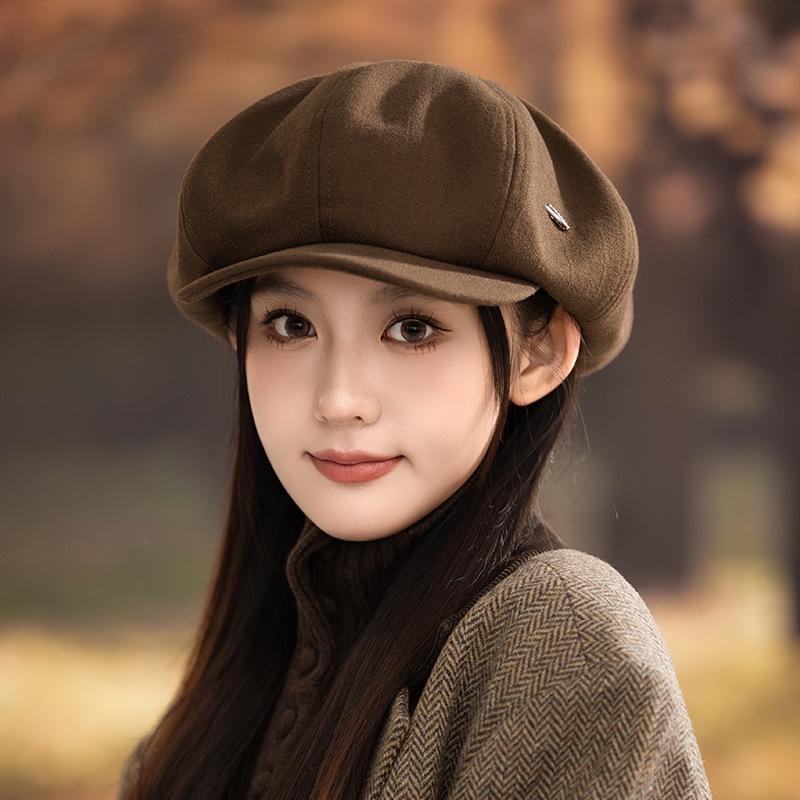 Hüte für Damen im Herbst und Winter Britischer Retro Winddicht Warm Baskenmütze Outdoor Lässige Malermütze Großer Kopfumfang Achteckige Mütze Neu One Size von Joom DACH