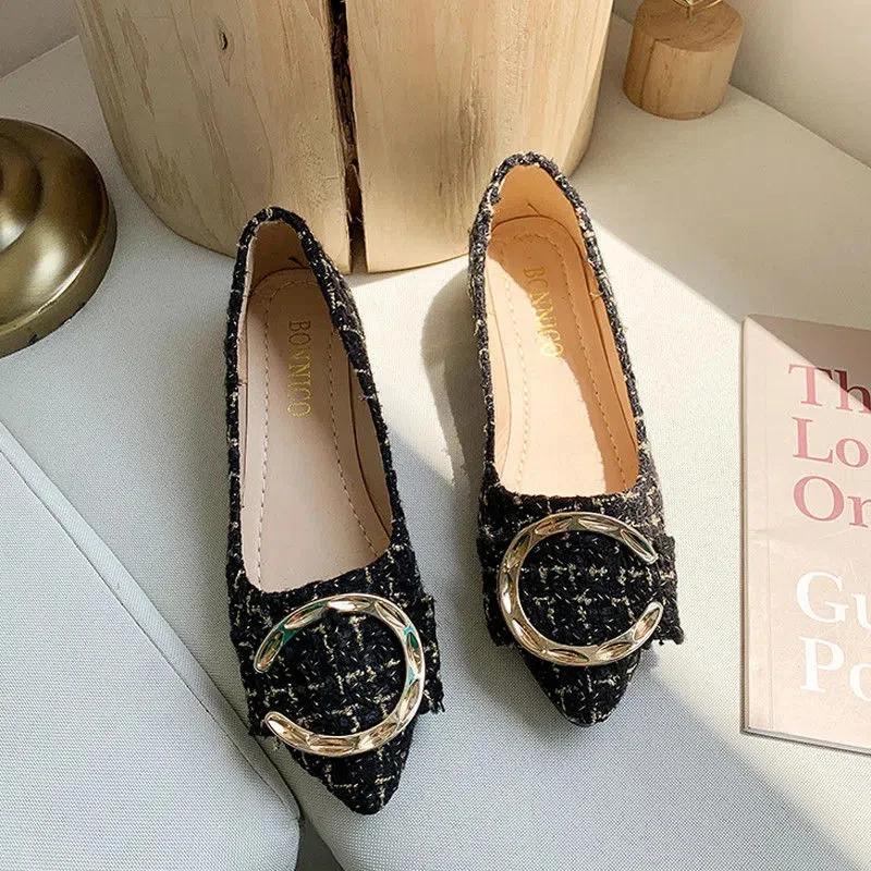 Heißer Verkauf Damen Schuhe Slipper Damen High Heels Mode Metalldekoration Büro und Karriere Neue Übergrößen Schuhe für Damen 42 schwarz von Joom DACH