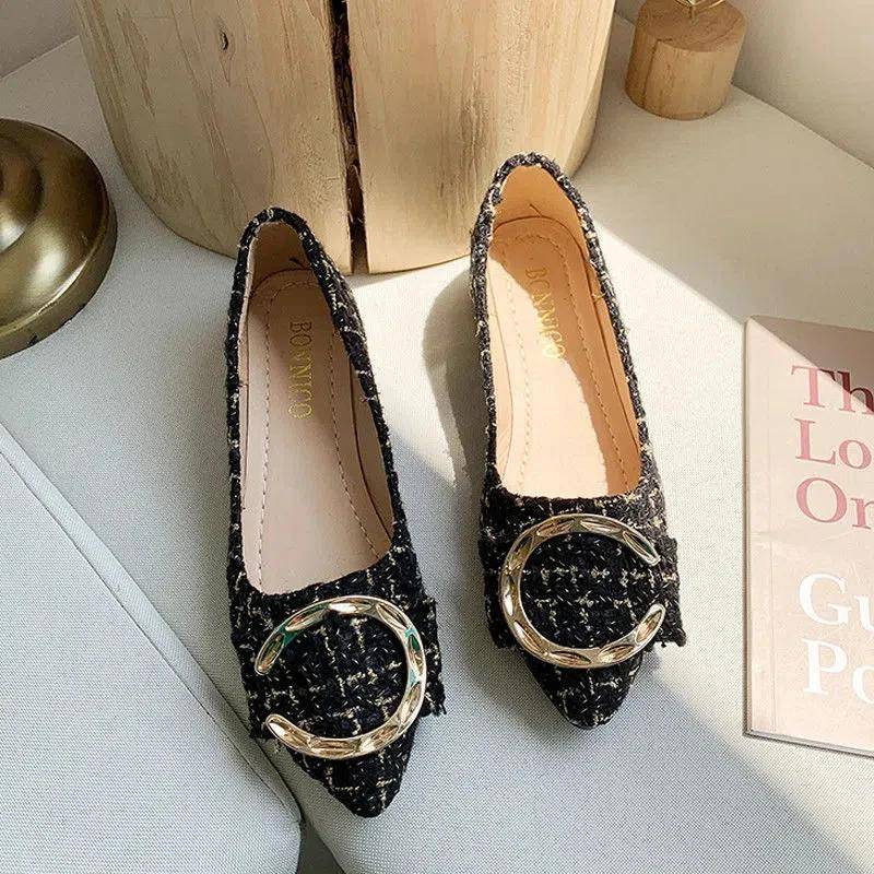 Heißer Verkauf Damen Schuhe Slipper Damen High Heels Mode Metalldekoration Büro und Karriere Neue Übergrößen Schuhe für Damen 42 schwarz von Joom DACH