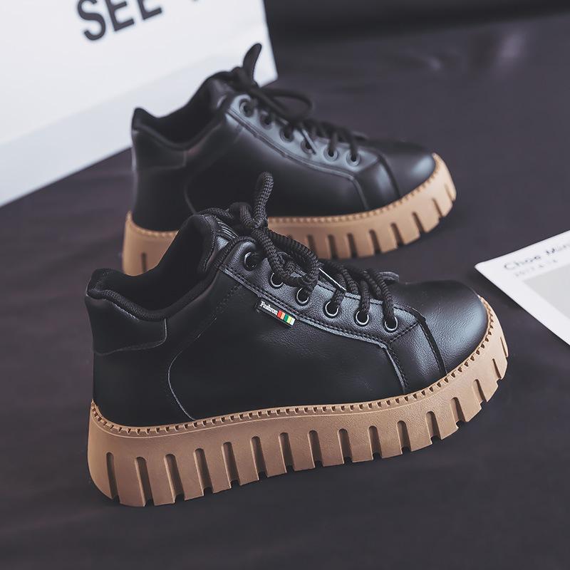 Herbst Neue Weiße Schuhe Damen Oberbekleidung Weiche Sohle Student Bequeme Flache Sneakers Reiseschuhe Sneaker 40 schwarz von Joom DACH