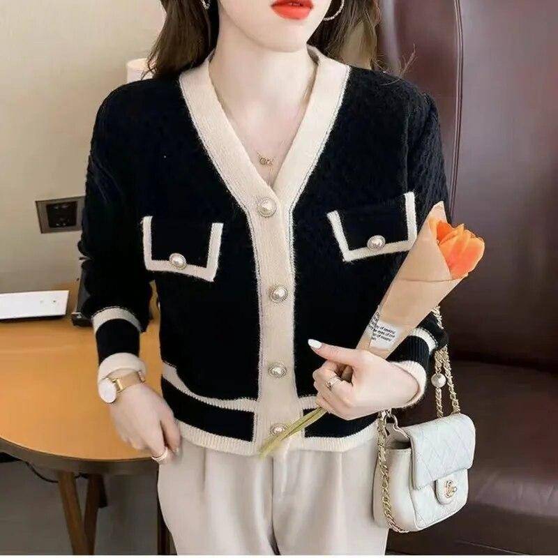 Herbst Und Winter Farbe-blocking Gestrickte Top Frauen Strickjacke Lange-ärmeln V-ausschnitt Kurzen Mantel Mode Alle-spiel top 3XL schwarz Herbst Und Winter Farbe-blocking Gestrickte Top Frauen Strickjacke Lange-ärmeln V-ausschnitt Kurzen Mantel Mode Alle-spiel top 3XL schwarz von Joom DACH