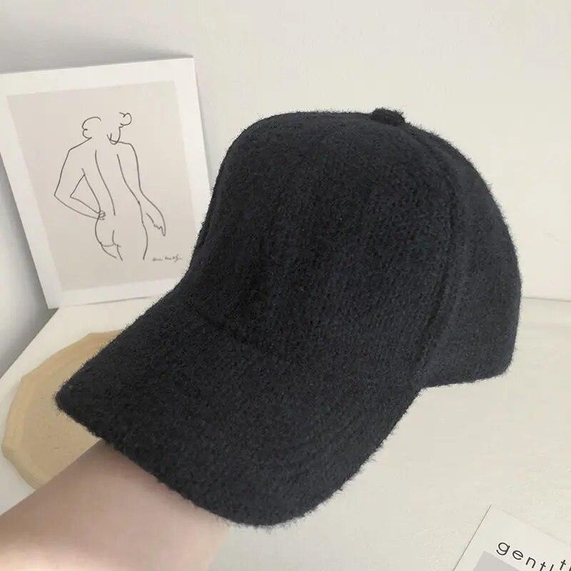 Herbst Winter Einfarbig Baseball Kappe Mode Frauen Visier Hut Weiß Schwarz Warme Kappe Plüsch Baseball Caps schwarz von Joom DACH