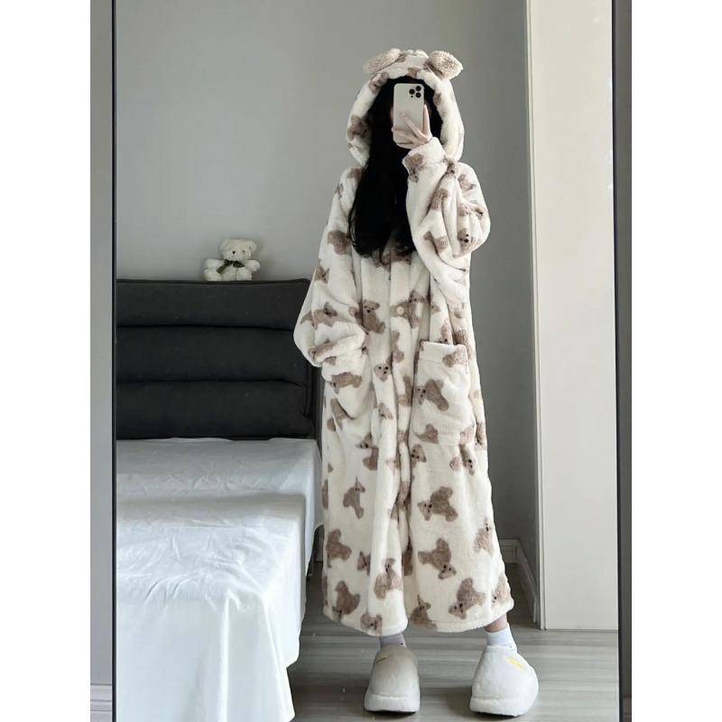 Herbst Winter Langer Korallenvlies Nachthemd Mädchen Niedlicher Bär Pyjama Damen Verdicktes Flanell Nachtkleid Homewear Weihnachten Geburtstag One size weiß von Joom DACH