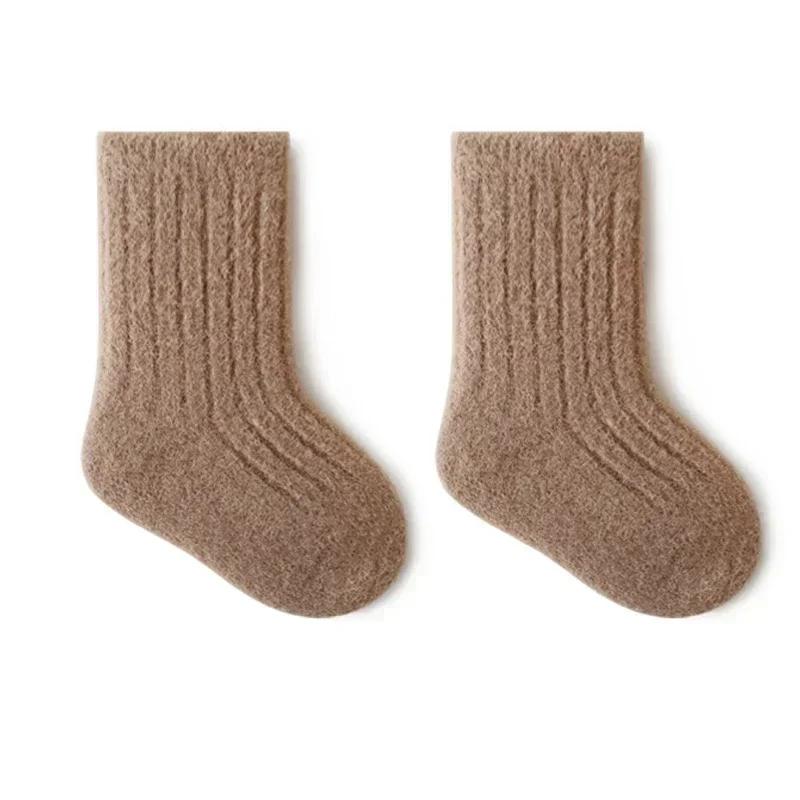 Herbst Winter Neue Babysocken Verdicken Samt Frottee Neugeborener Junge Mädchen Warme Strümpfe Einfarbig Gestrickt Säugling Kinder Mittelrohrsocken L kaffeebraun von Joom DACH