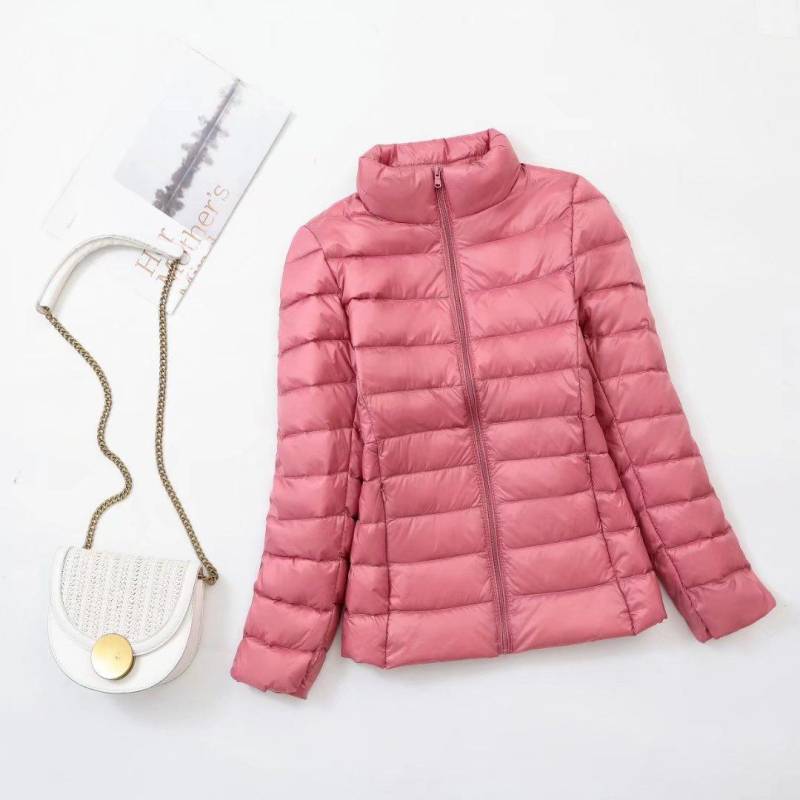 Herbst Winter Übergröße Leichte Daunenjacke Damen Innenstoff Slim Kurz Stehkragen Warm Weiße Entendaunenmantel Damen Oberbekleidung 6XL rosa von Joom DACH