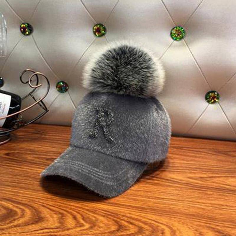 Herbst Winter Warme Baseball Kappe Frauen Strass Brief Pom Pom Hip Hop Caps Damen Mädchen Pelz Ball Casual Sonne Hüte grau von Joom DACH