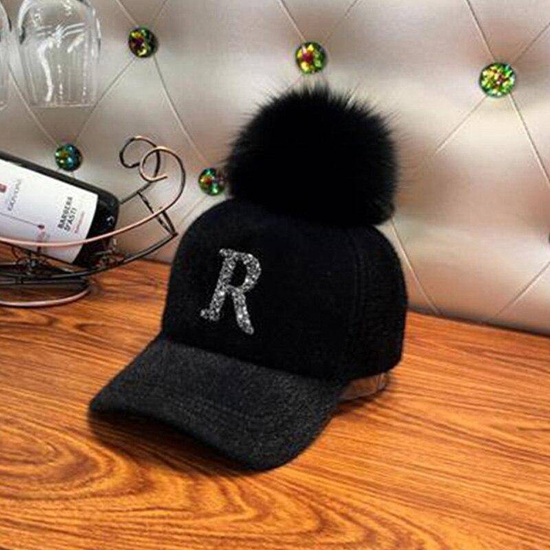 Herbst Winter Warme Baseball Kappe Frauen Strass Brief Pom Pom Hip Hop Caps Damen Mädchen Pelz Ball Casual Sonne Hüte schwarz von Joom DACH