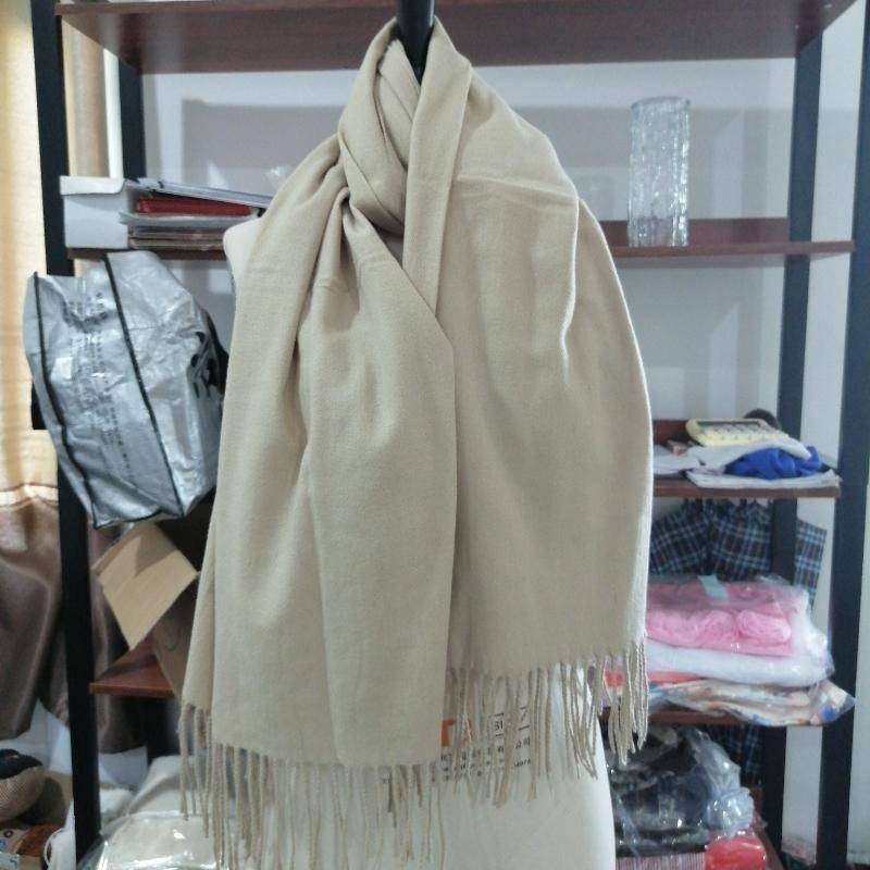 Herbst und Winter Damen Vintage Reine Farbe Verdickter Thermo-Quastenschal kamelfarben von Joom DACH