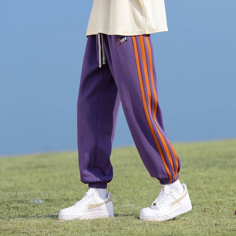 Herren Frühling und Herbst Amerikanische Retro Sport Korsett Hose Mode Marke Jugend Gerade Bein Lose Farbe Patchwork Jogginghose 3XL violett von Joom DACH