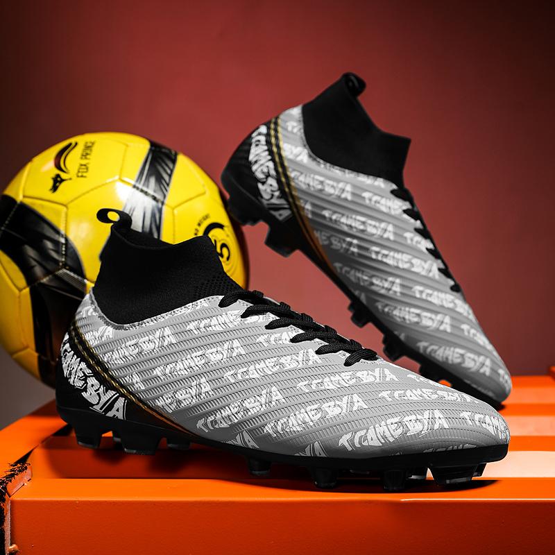 Herren Fußballschuhe Große Größe Ultraleichte Fußballschuhe Jungen Sneakers Rutschfeste AG/TF Fußballschuhe Stiefeletten Unisex 48 von Joom DACH