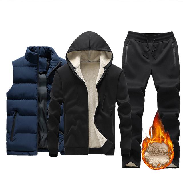 Herren Herbst und Winter Daunenjacke mit Kapuze aus Baumwolle Warme Weste Baumwollhose Lässiger warmer dreiteiliger Anzug XXXL Herren Herbst und Winter Daunenjacke mit Kapuze aus Baumwolle Warme Weste Baumwollhose Lässiger warmer dreiteiliger Anzug XXXL von Joom DACH