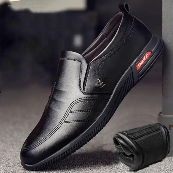 Herren-Lederschuhe, Sommer, lässig, atmungsaktiv, runde Zehen, britische Business-Mokassins, weiche Sohle, Büro- und Arbeitsschuhe 39 schwarz von Joom DACH