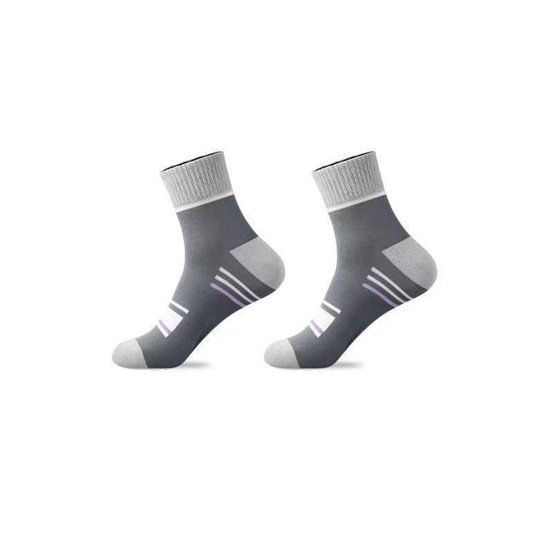 Herren Mid-Tube Gestreifte Socken: Deodorant, schweißabsorbierend, antibakteriell. Perfekt für Frühling, Herbst und trendige Sportarten das ganze Jahr über. One Size Bare Socks von Joom DACH