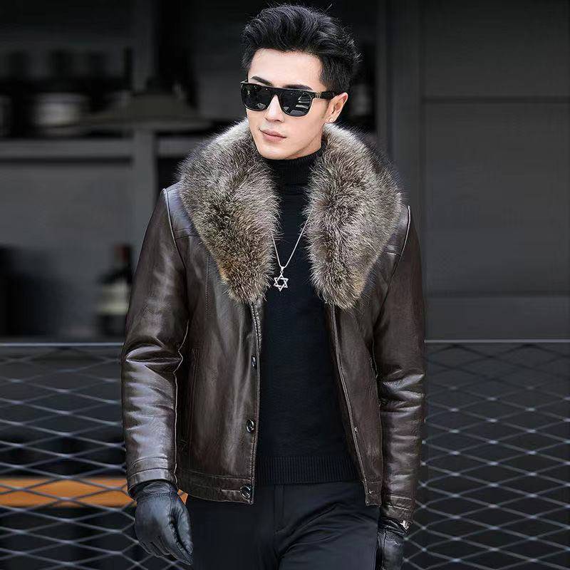 Herren Pelzmantel Pelz Abnehmbarer Waschbärpelzkragen Modische gepolsterte und verdickte Winterlederjacke Lederjacke Mann XXXXXL Herren Pelzmantel Pelz Abnehmbarer Waschbärpelzkragen Modische gepolsterte und verdickte Winterlederjacke Lederjacke Mann XXXXXL von Joom DACH