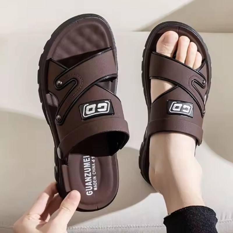 Herren Sandalen Rutschfest Strandschuhe 2025 Neu Sommer Vielseitig Geruchshemmend Doppelzweck Herrenmode Wasserdicht Coole Hausschuhe 40 braun von Joom DACH