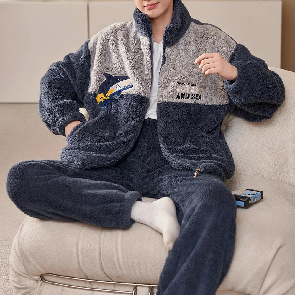 Herren Winter Warme Nachtwäsche Pyjama Set Männer Flanell Pyjama Nachtwäsche Home Kleidung Samt Korallen Fleece 6XL Plus Größe Pijama 6XL von Joom DACH