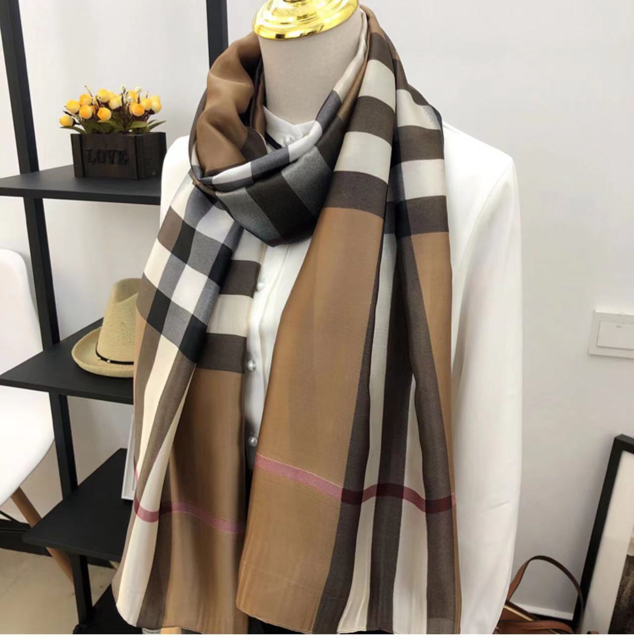 Hochwertige, luxuriöse Seidenschals, Stirnband, Schals, Halstuch für Damen, Ketten-Seidenschal, dekorativer Schal für Damen 180-90cm von Joom DACH