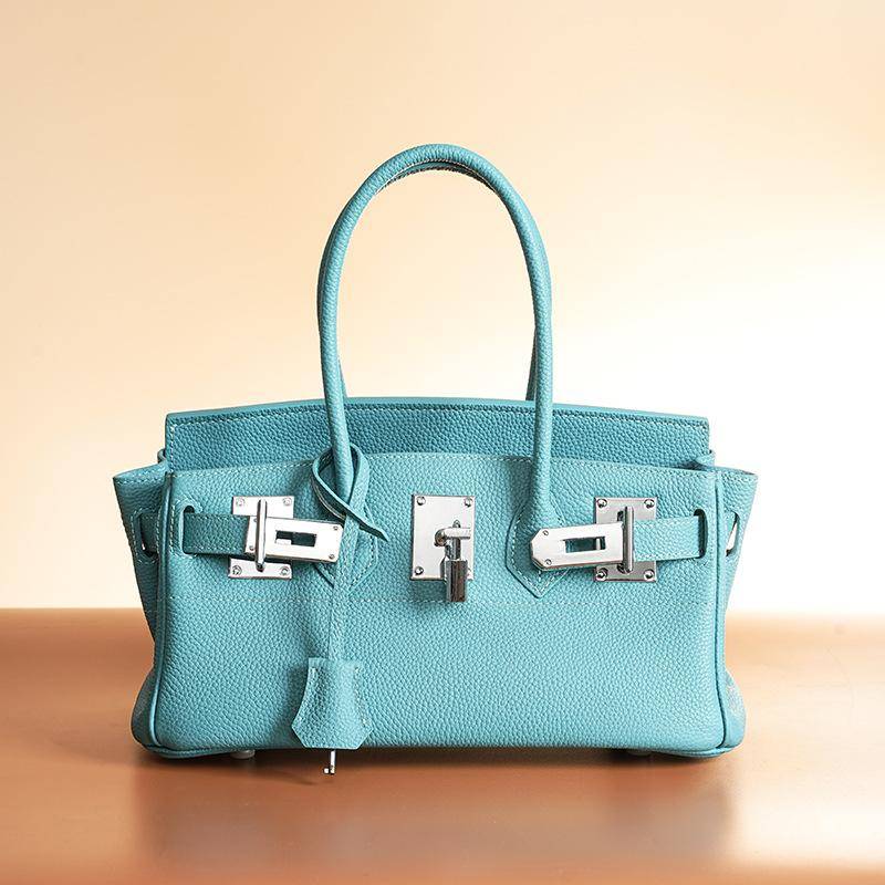 Hochwertige neue lange Leder-Handtasche mit silberner Schnalle aus Platin für Frauen + modische High-End-Handtasche aus Rindsleder 31x16x17cm blau von Joom DACH