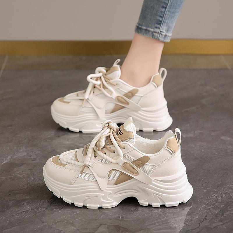 Höhenvergrößernde Mesh Atmungsaktive Dad Schuhe Damen Sommer Neu Vielseitig Dicksohlig Bequeme Füße Klein Ultraleichte Sportschuhe 40 beige von Joom DACH
