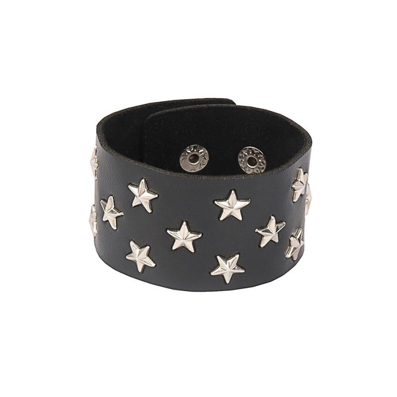 Hot Heart Gothic Spike Armband Verstellbares Punk Rock Armband Schwarzes Nieten Kunstleder Armband für Männer Frauen Geschenk von Joom DACH
