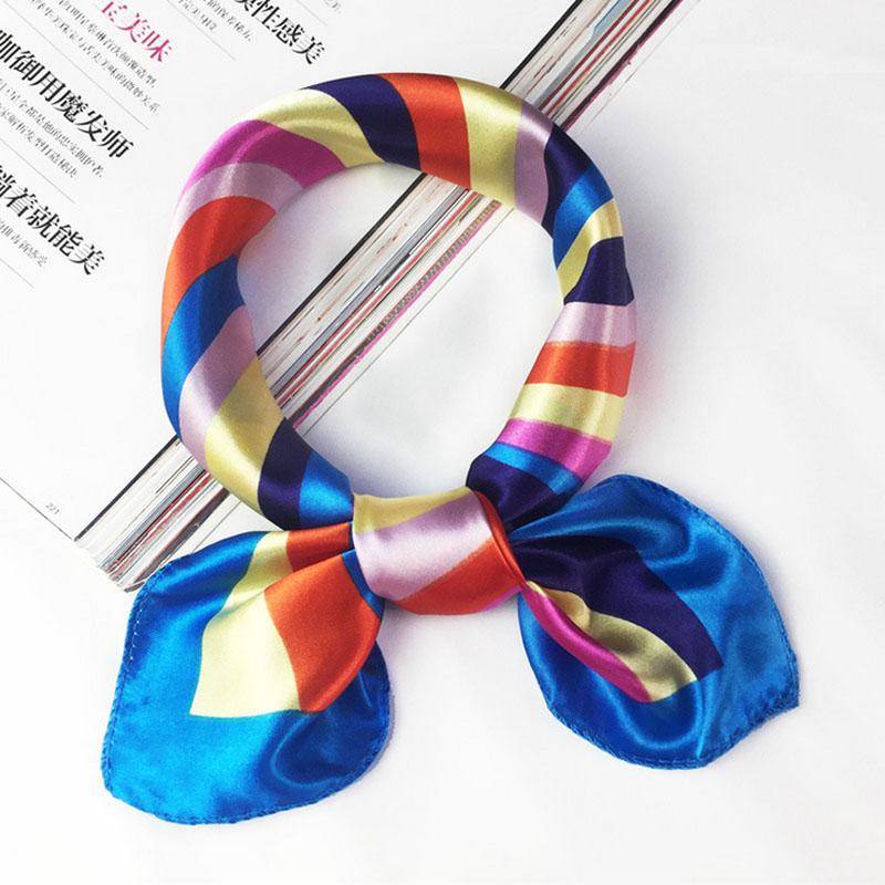 Hotel Seidenschal Damen Druck Wickeltuch Halstuch 50*50cm Retro Damen Schal Foulard Quadratisch style 30 von Joom DACH