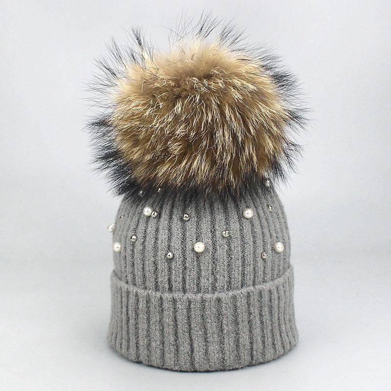 Hut Weiche Wolle Mützen Frauen Echte Natürliche Pelz Pom Poms Mode Perle Gestrickte Hut Mädchen Weibliche Beanie Kappe Pompom winter Hüte für Frauen G von Joom DACH