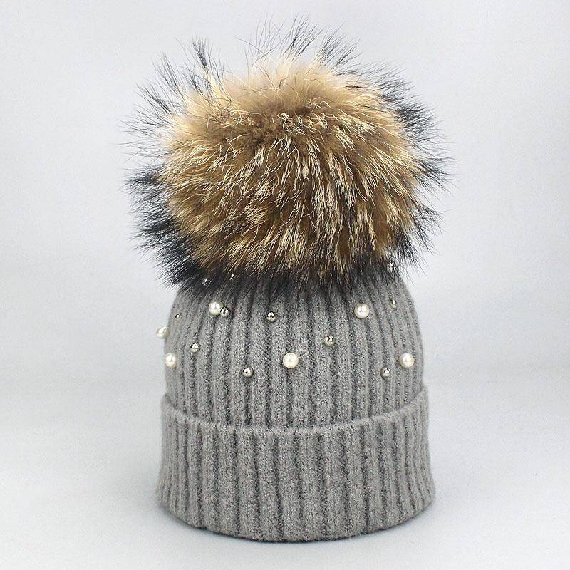 Hut Weiche Wolle Mützen Frauen Echte Natürliche Pelz Pom Poms Mode Perle Gestrickte Hut Mädchen Weibliche Beanie Kappe Pompom winter Hüte für Frauen G von Joom DACH