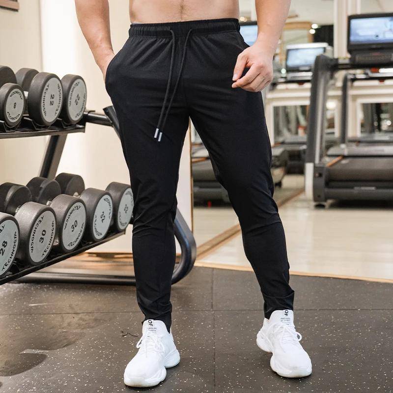 Ice Silk Jogginghose Herren Sommer Ultradünne Kühlende Dry Fit Sporthose Laufhose Atmungsaktive Hose Lässige Fitness Bein L schwarz von Joom DACH