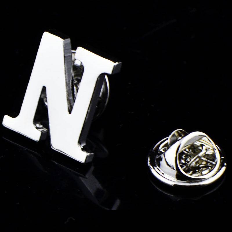 Initiale A bis Z 26 Buchstaben Pin Silber Farbe Mode Englisch Symbol Design Herren Anzug Kragen Revers Brosche Pin Party Schmuck von Joom DACH