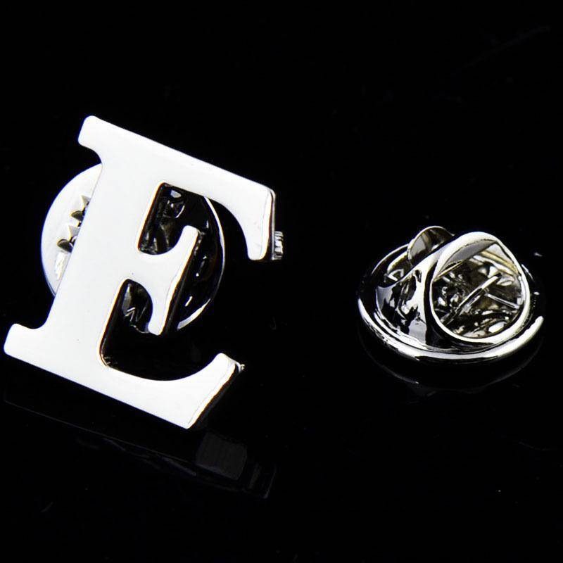 Initiale A bis Z 26 Buchstaben Pin Silber Farbe Mode Englisch Symbol Design Herren Anzug Kragen Revers Brosche Pin Party Schmuck von Joom DACH