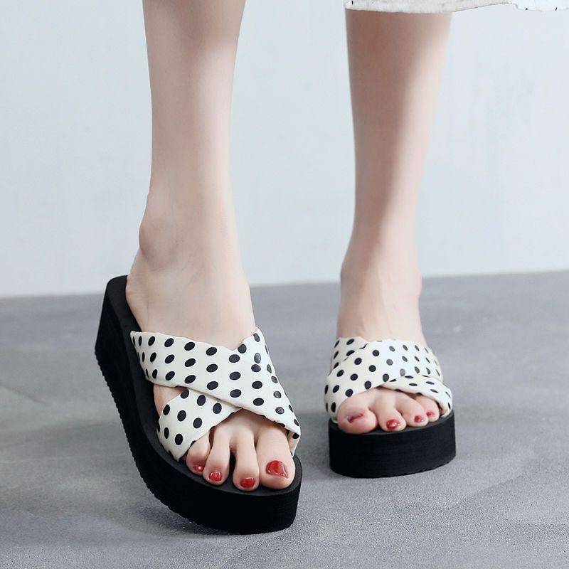 Internet Celebrity Hausschuhe Frauen tragen Crossover-Sandalen draußen Sommermode Fee Cool Drag Dickbesohlte Keil-Strandschuhe 40 beige von Joom DACH
