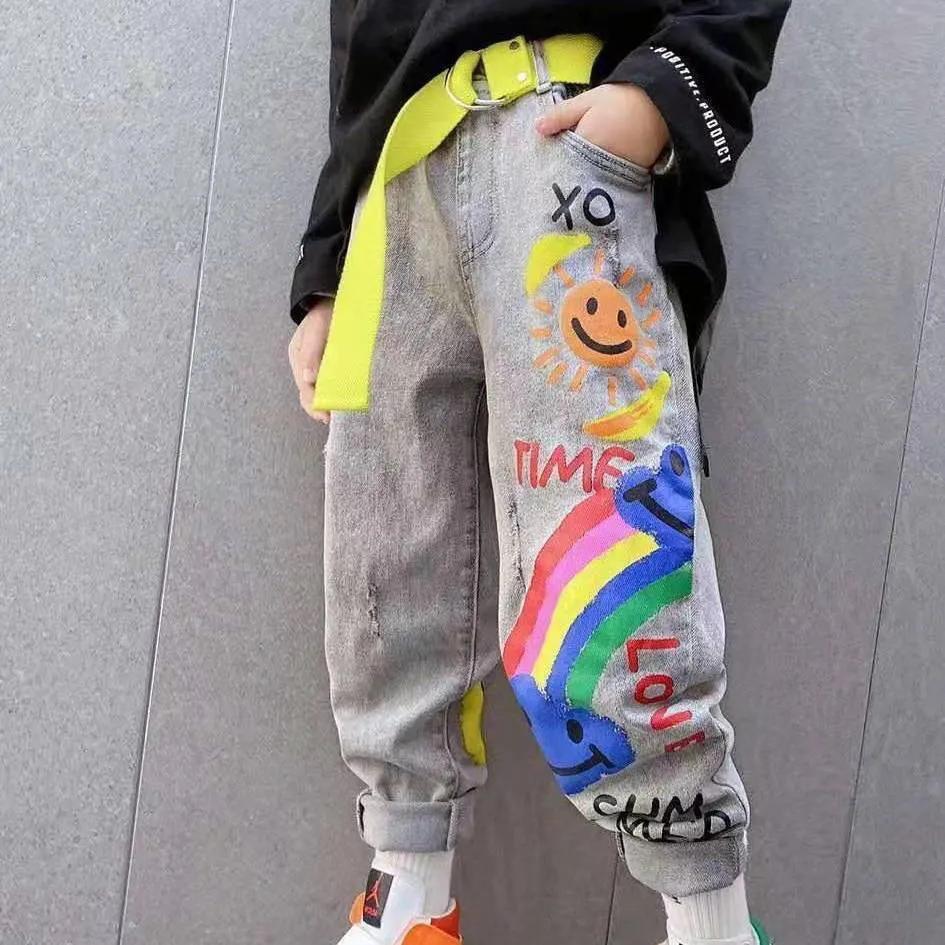 Jeans für Teenager Mädchen Jungen Kinder 8 12 Jahre Hochwertige Freizeithose mit Graffiti-Malerei-Druck und Regenbogen-Cartoon-Hose 130 grau von Joom DACH