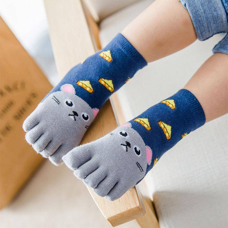 Jungen Mädchen süße Cartoon fünf Finger Socke Kinder atmungsaktive Zehe Baumwolle Strumpfwaren 7-10 Years Old navy blau von Joom DACH